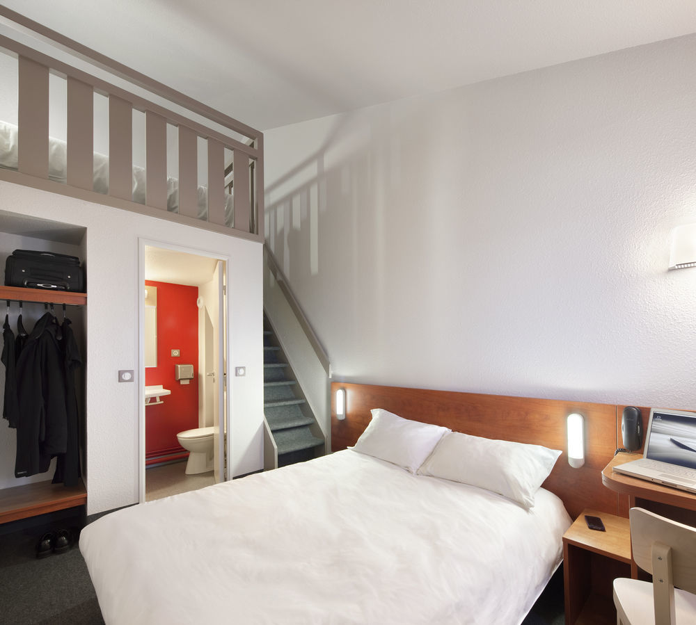 B&B Hotel Lyon St Priest Сен-Приест Екстериор снимка
