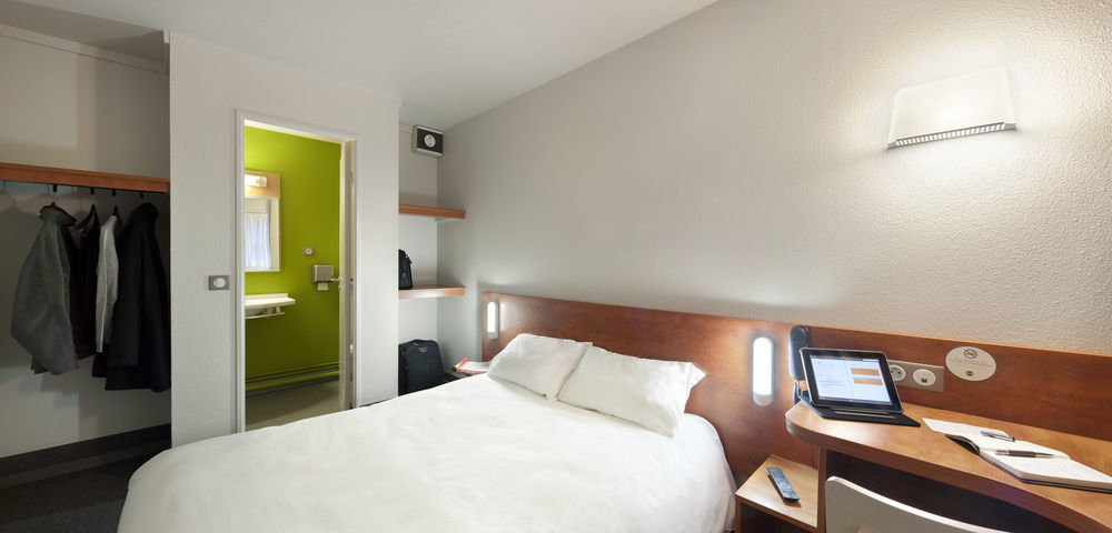 B&B Hotel Lyon St Priest Сен-Приест Екстериор снимка