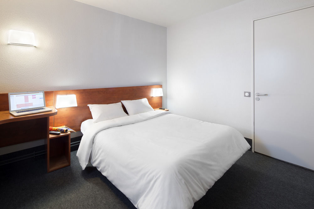 B&B Hotel Lyon St Priest Сен-Приест Екстериор снимка