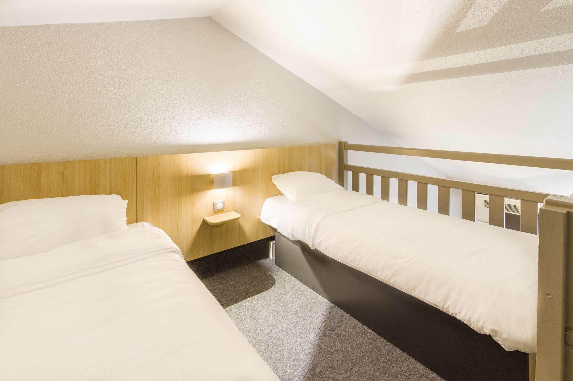 B&B Hotel Lyon St Priest Сен-Приест Екстериор снимка